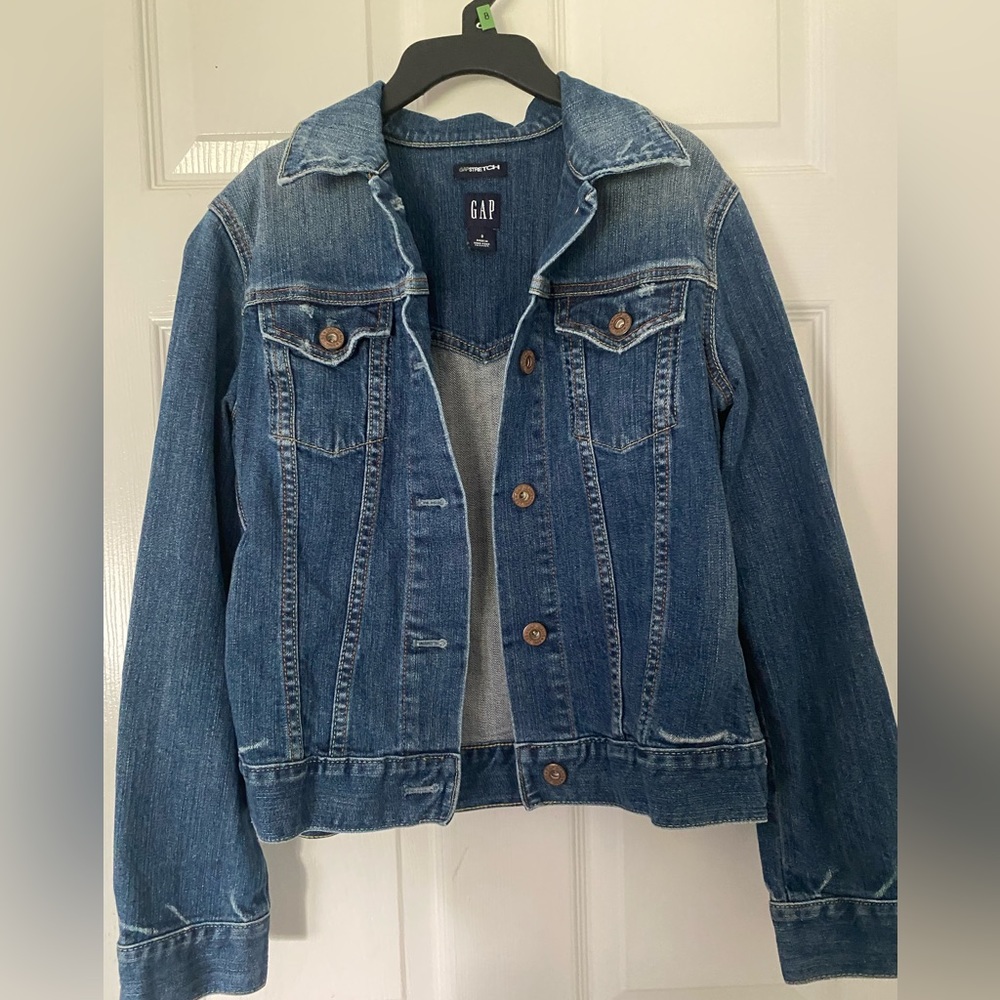 Women’s jean jacket Small